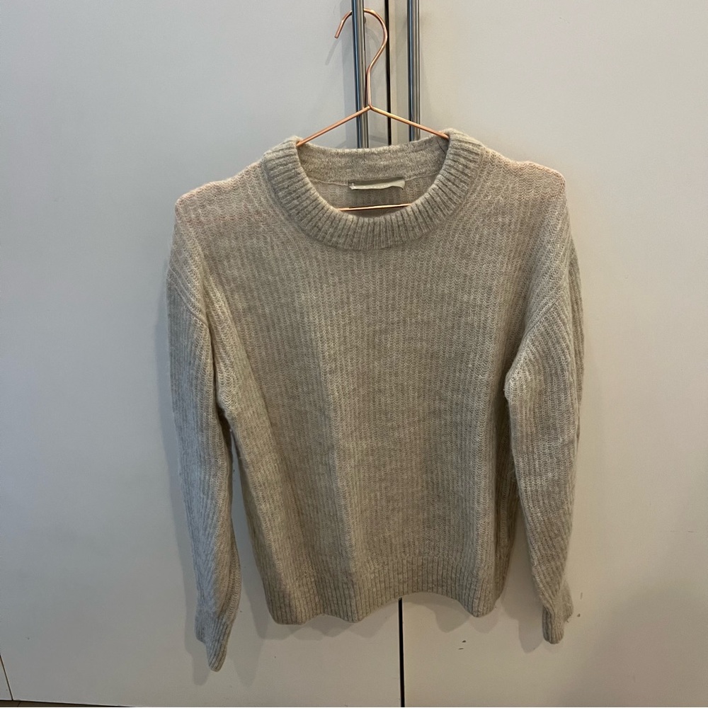 Everlane alpaca sweater - size XS- light gray color